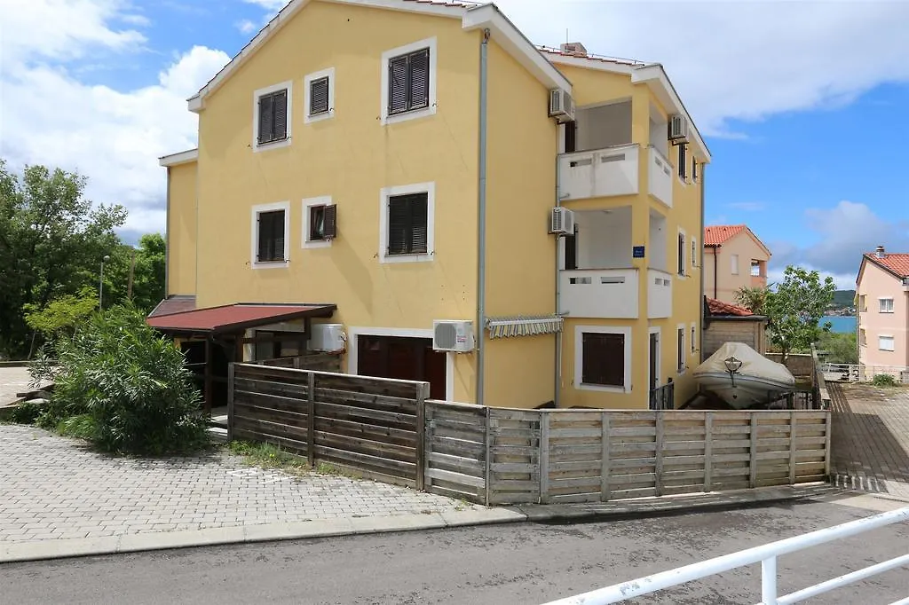 Apartment Bensak Klimno